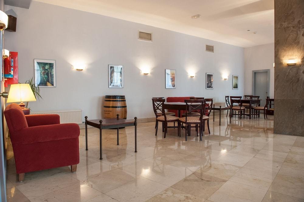 Hotel Unzaga Plaza Éibar Buitenkant foto