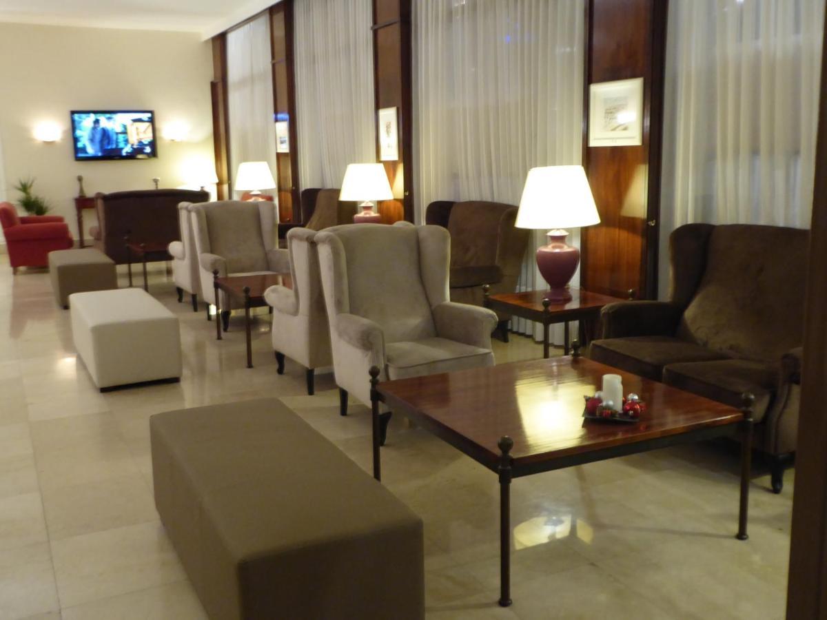 Hotel Unzaga Plaza Éibar Buitenkant foto